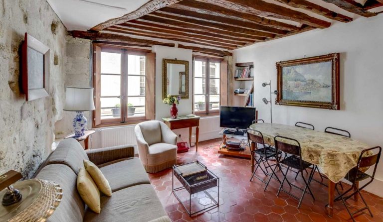 'Fontaines du Temple 2BR with 2 bathrooms