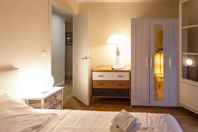 'MIRON 22  2 bedrooms with terrace near Hotel de Ville