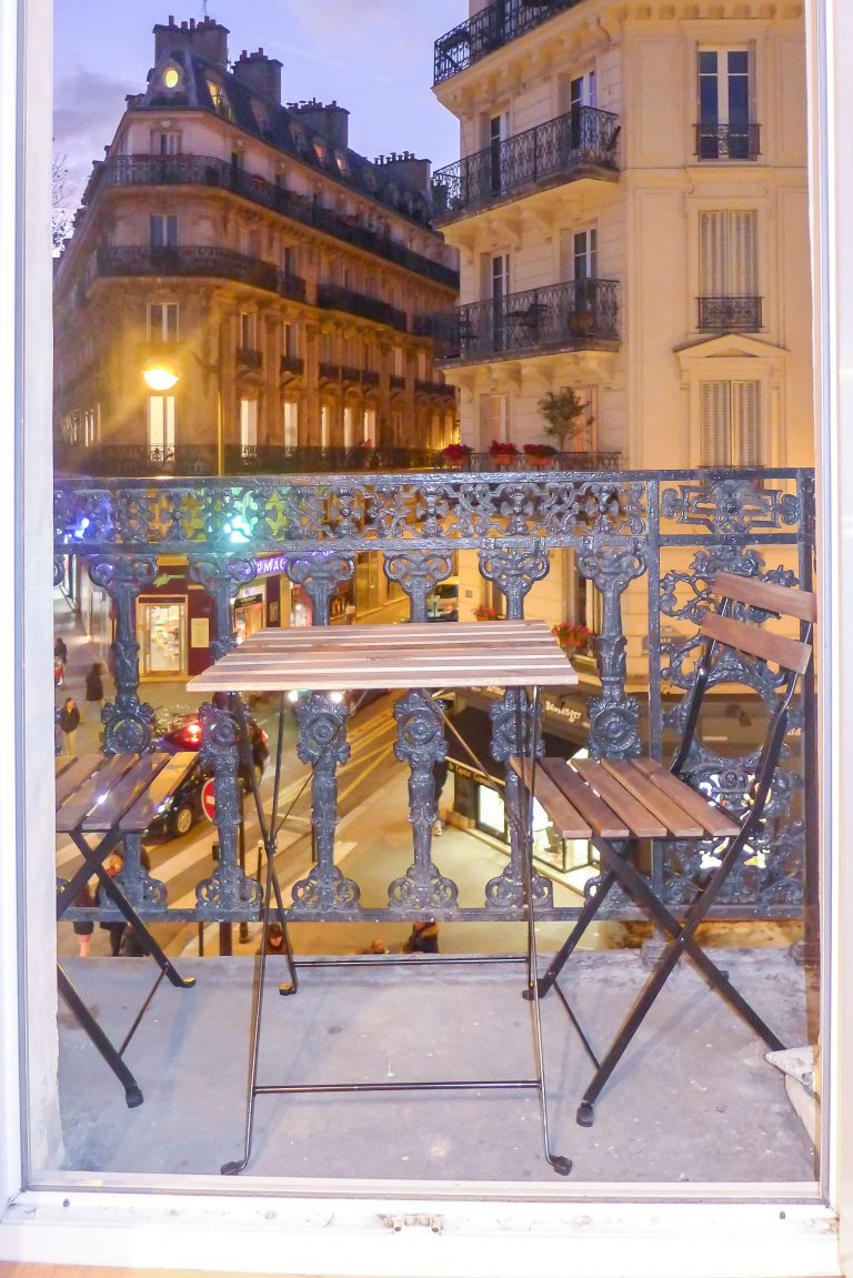 'ROCHECHOUART 1 bedroom in Montmartre district