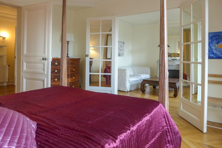 '2 Bedroom Champs Elysées LAURISTON