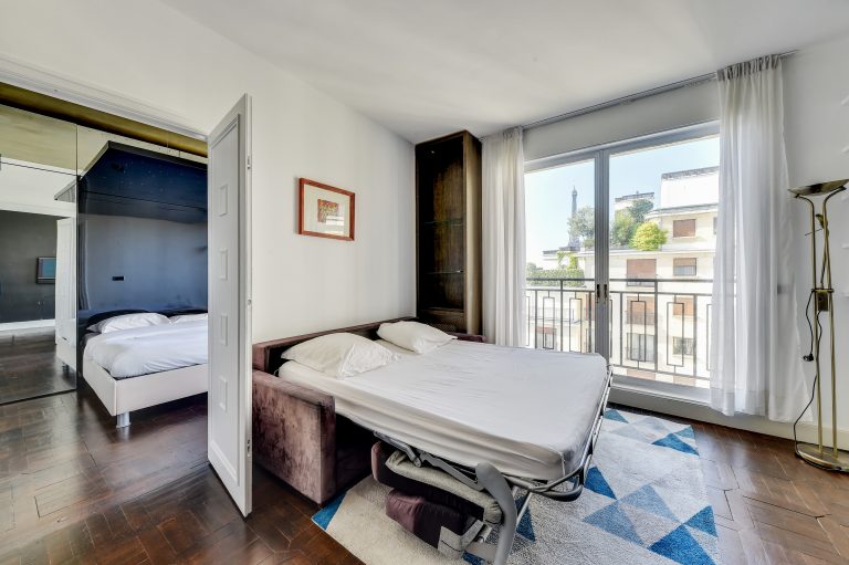 '1 Bedroom Champs Elysées MONTAIGNE