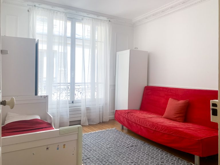 '2 Bedroom Apartment Achille Peretti Neuilly sur seine